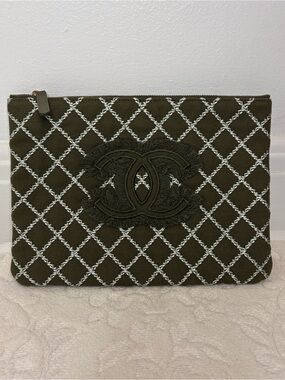 Chanel Khaki Green Contrast Stitch CC Large O Case Clutch Bag